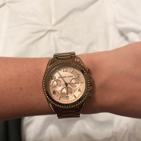 Gold Micheal Kors Watch - Picture 4 of 5